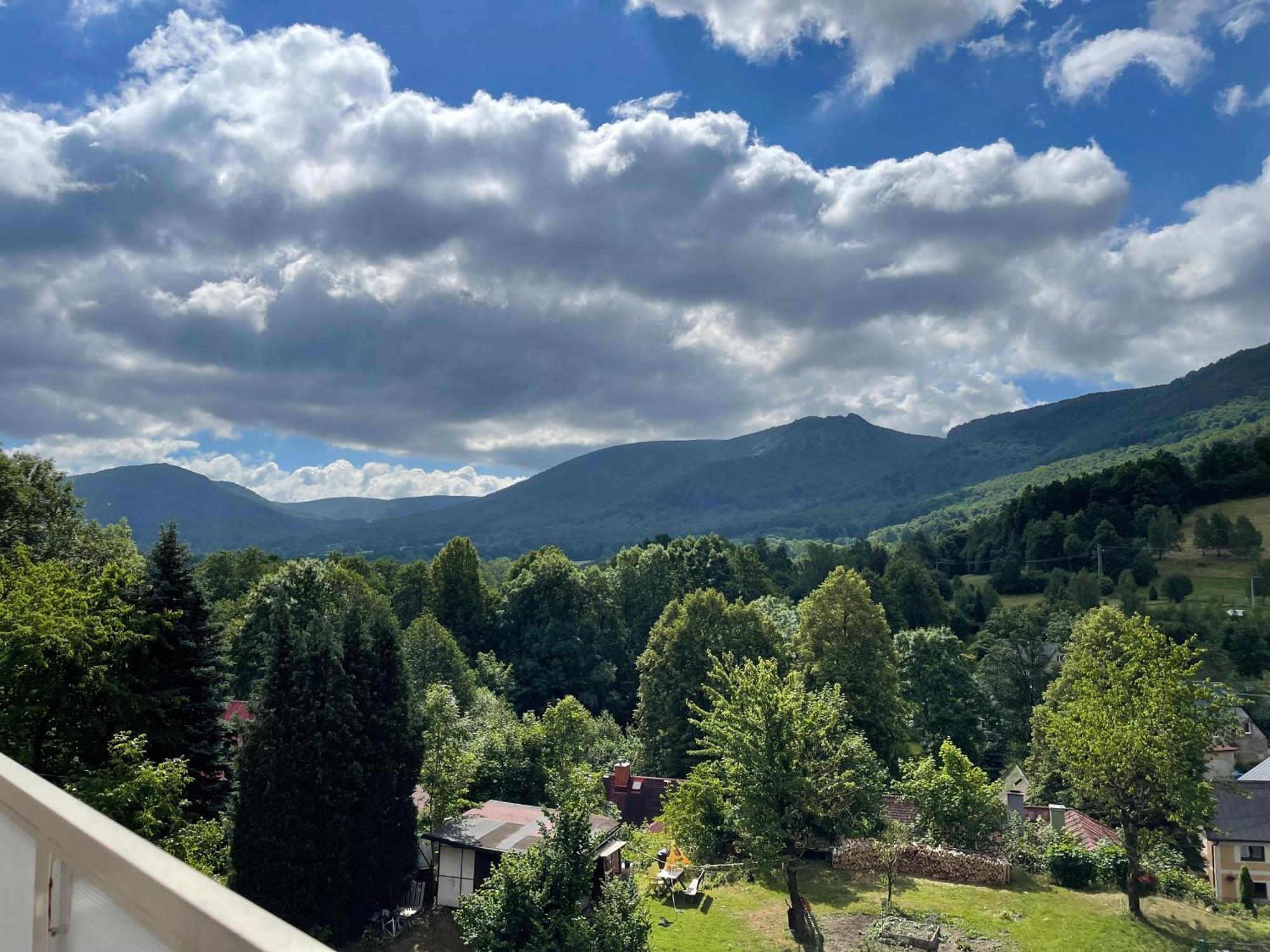 Novy Horsky Apartman V Jizerskych Horach Hejnice Bagian luar foto